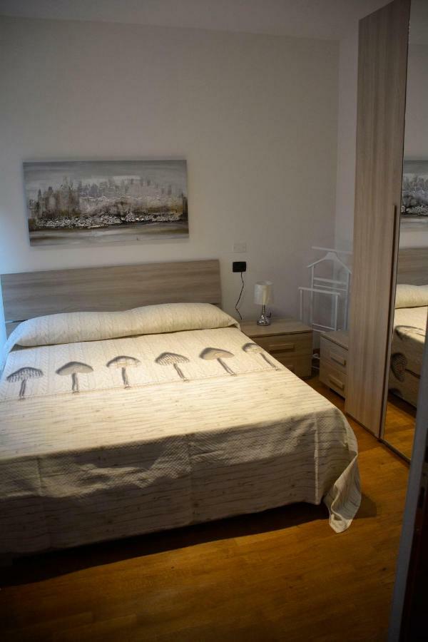 Dream Apartment トスコラーノ・マデルノ エクステリア 写真